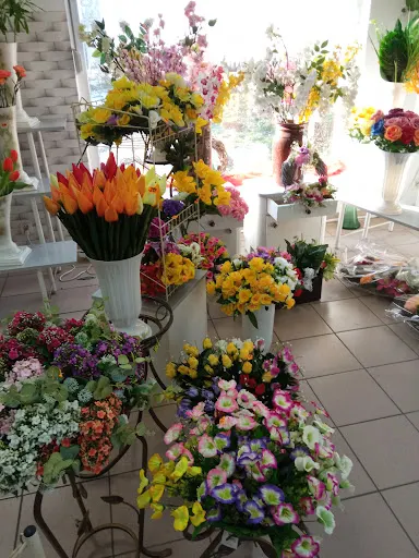 Kwiaty i art.przemysłowe Iwona Kuter